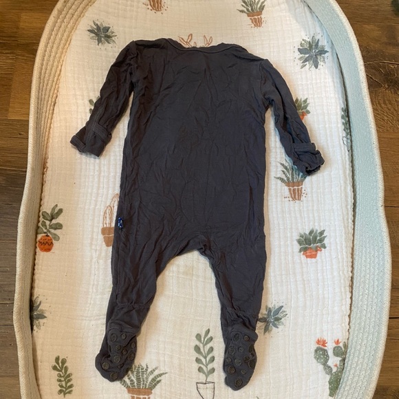 Kickee Pants || Solid Grey Snap Footie Pajama - Picture 2 of 5